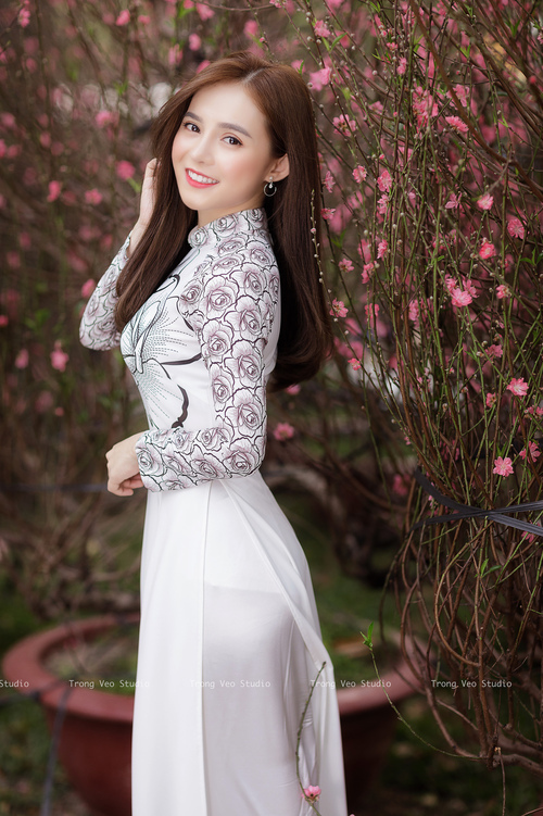 中国女篮在整体协防中提升默契配合,中圄女篮