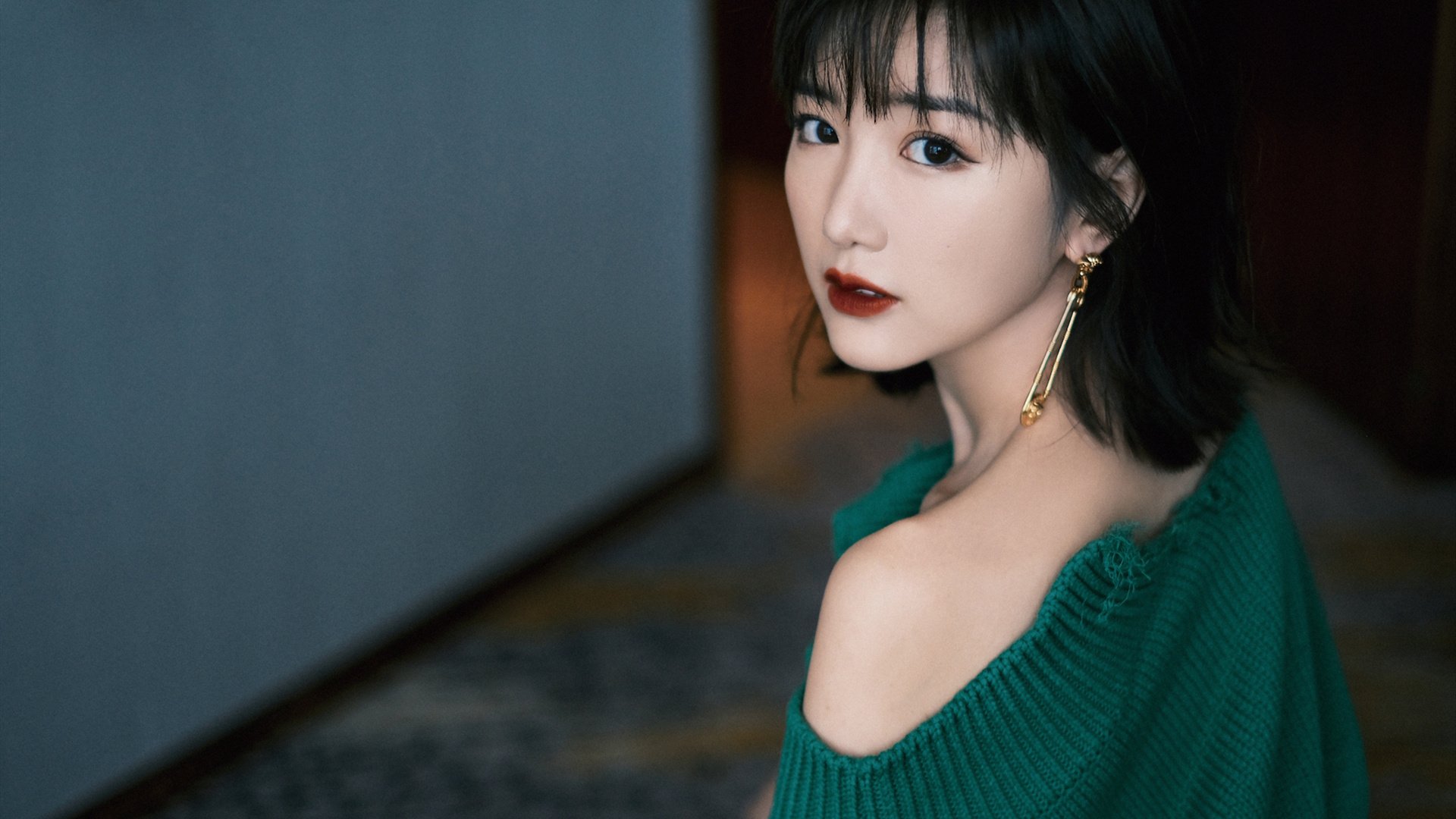 爱游戏娱乐网址-女子田径百米大战中国选手打破赛会纪录，女子百米大赛视频