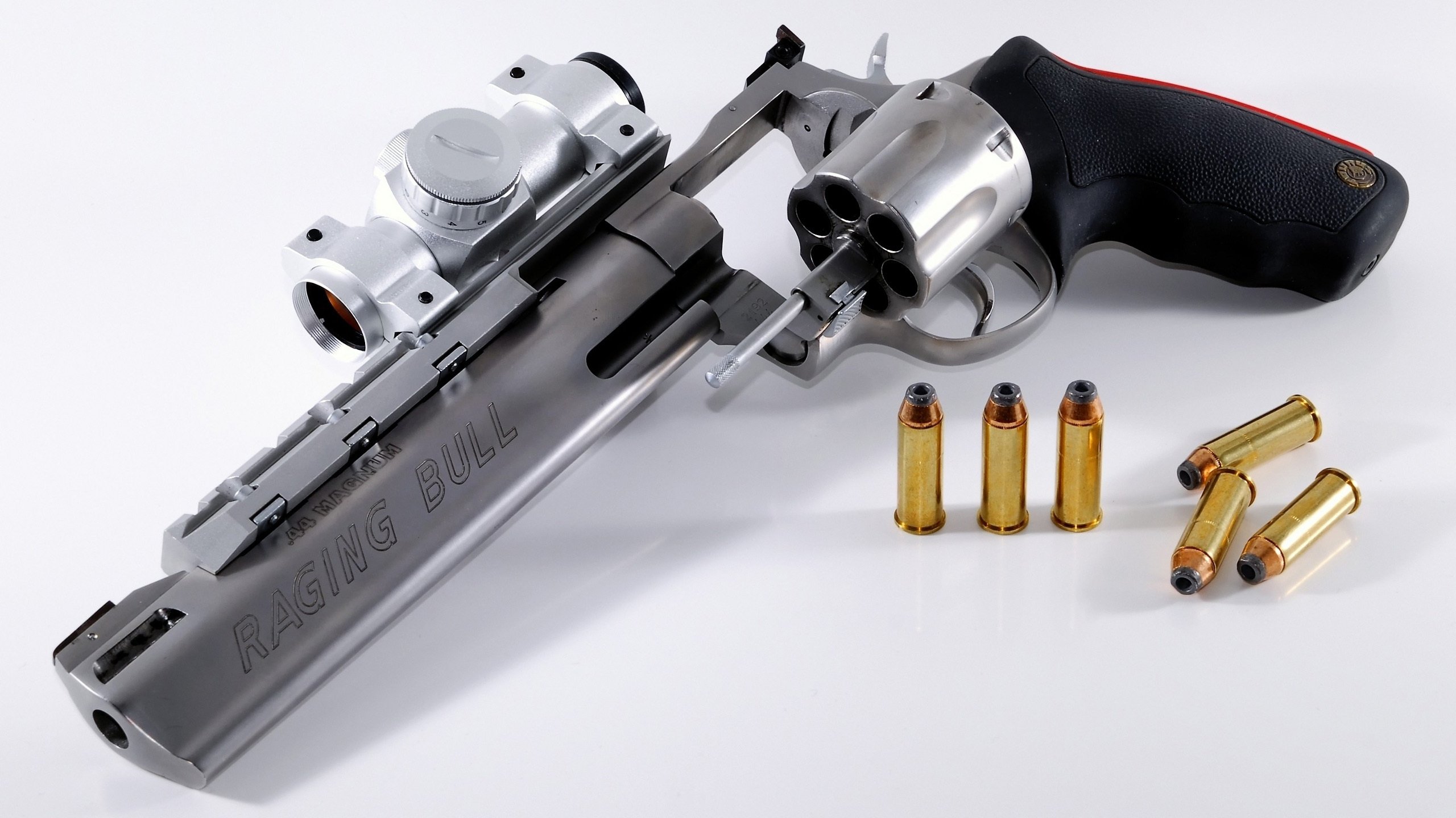 尤文防守漏洞暴露,小组赛最弱一环尽显,尤文防守反击