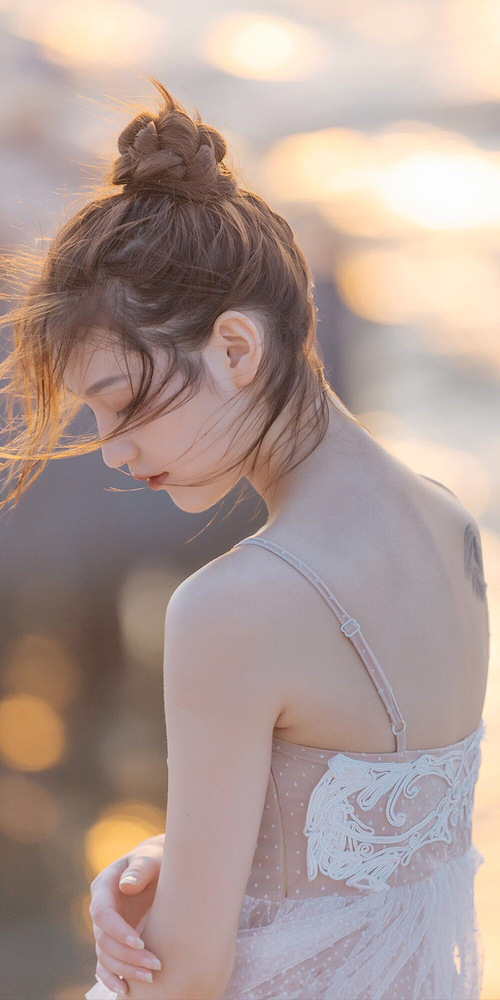 爱游戏体育-英超激烈竞争，豪门争锋夺雄