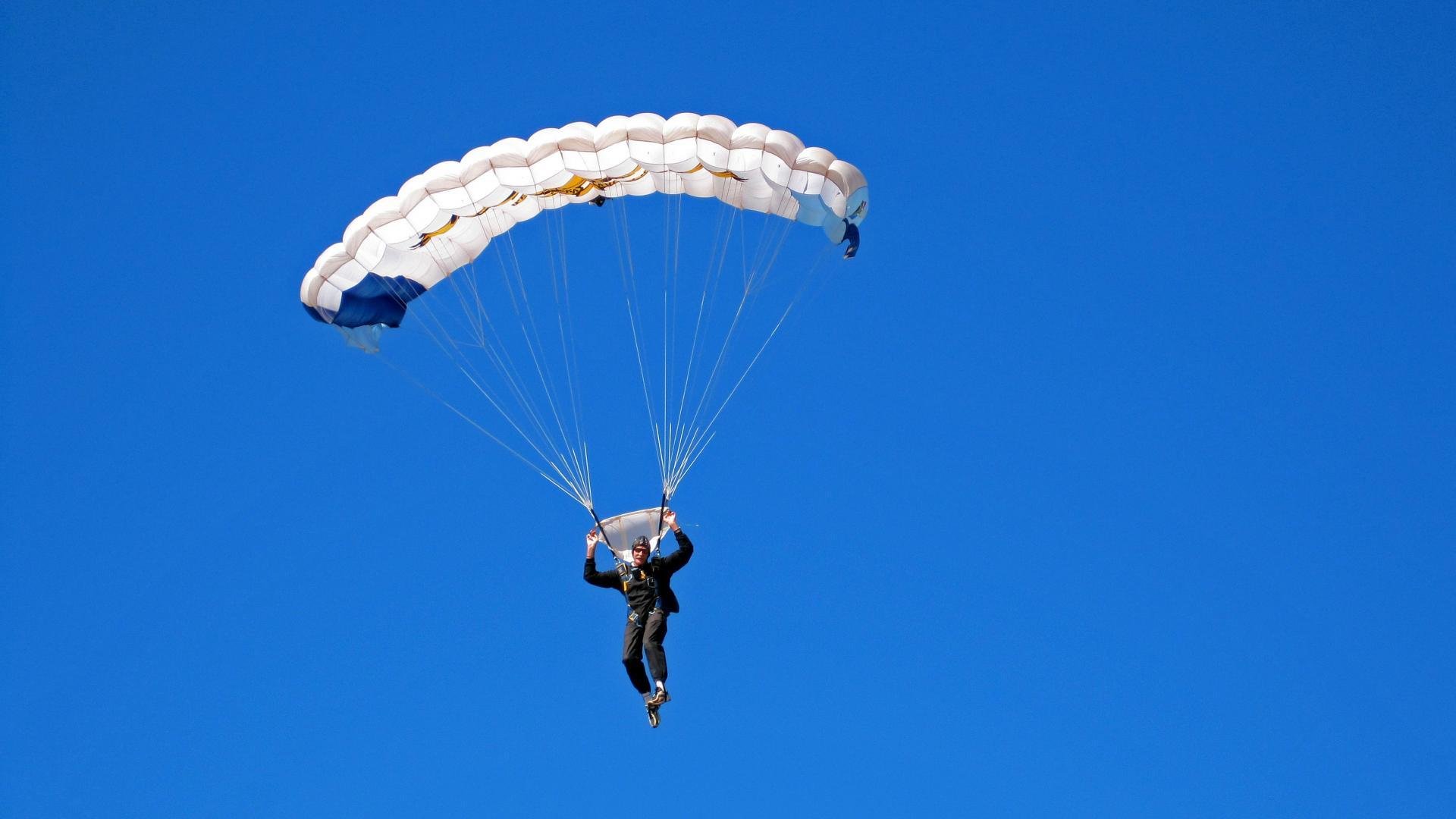 欧冠半决赛:那不勒斯VS拜仁 冲击波式进攻与工整防线的终极对决